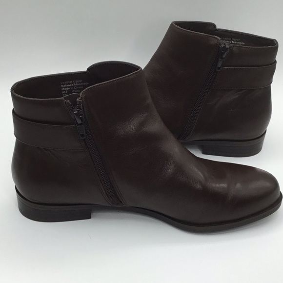 New Alfani Ayaa step it up flat ankle boots. - Picture 4 of 9